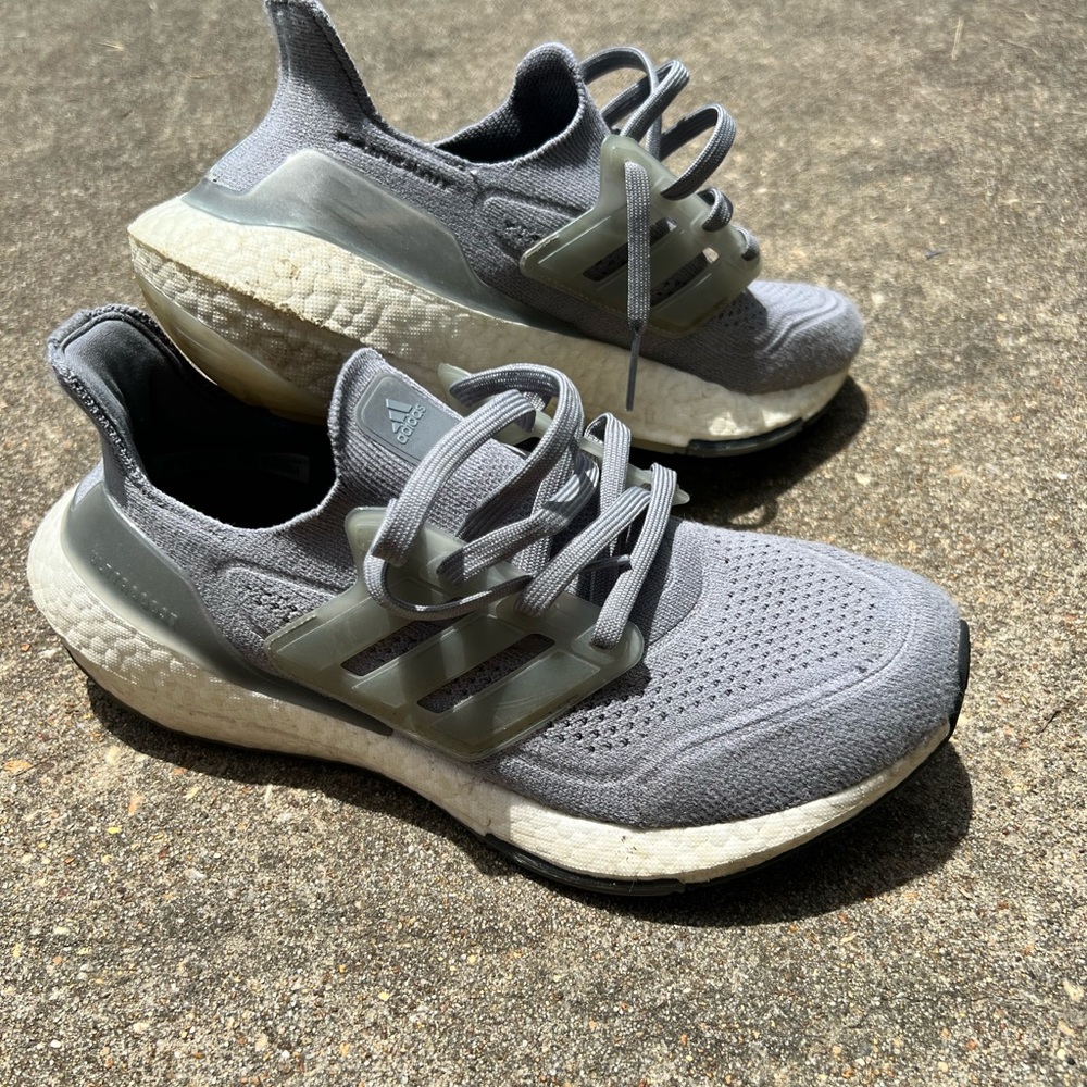 Adidas ultraboost 21 running shoe; size 8 women’s